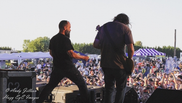 Clutch performing at Earth Rocker