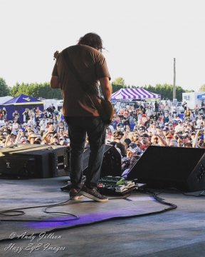 Clutch performing at Earth Rocker