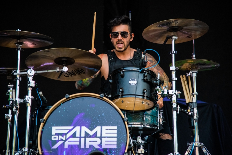 Fame-on-Fire-Alex-Roman