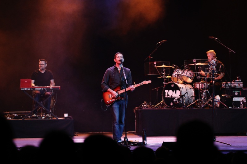toad-the-wet-sprocket-at-the-strand-theatre-york-pa-10-4-22_52407377003_o