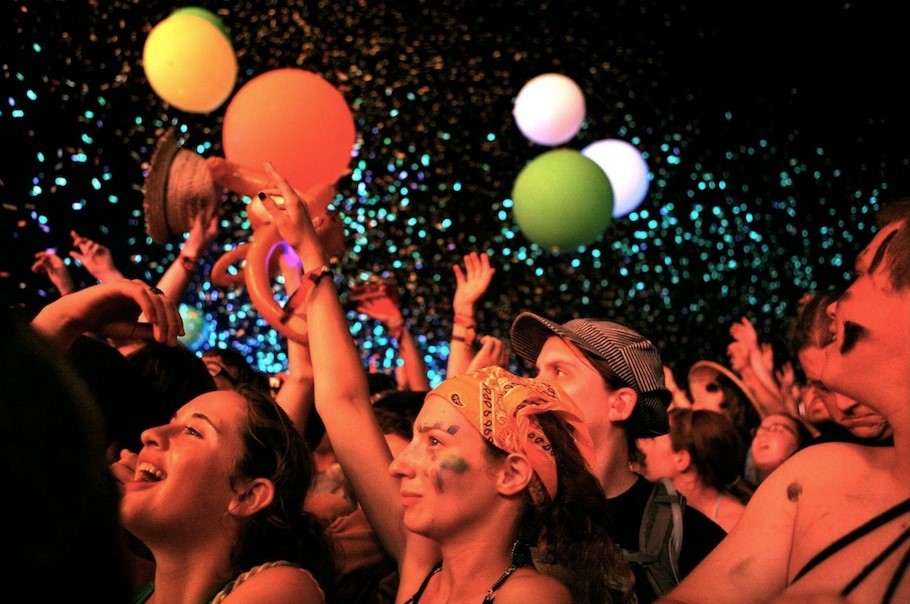 On the Rail: Up Close and Personal with an Artist