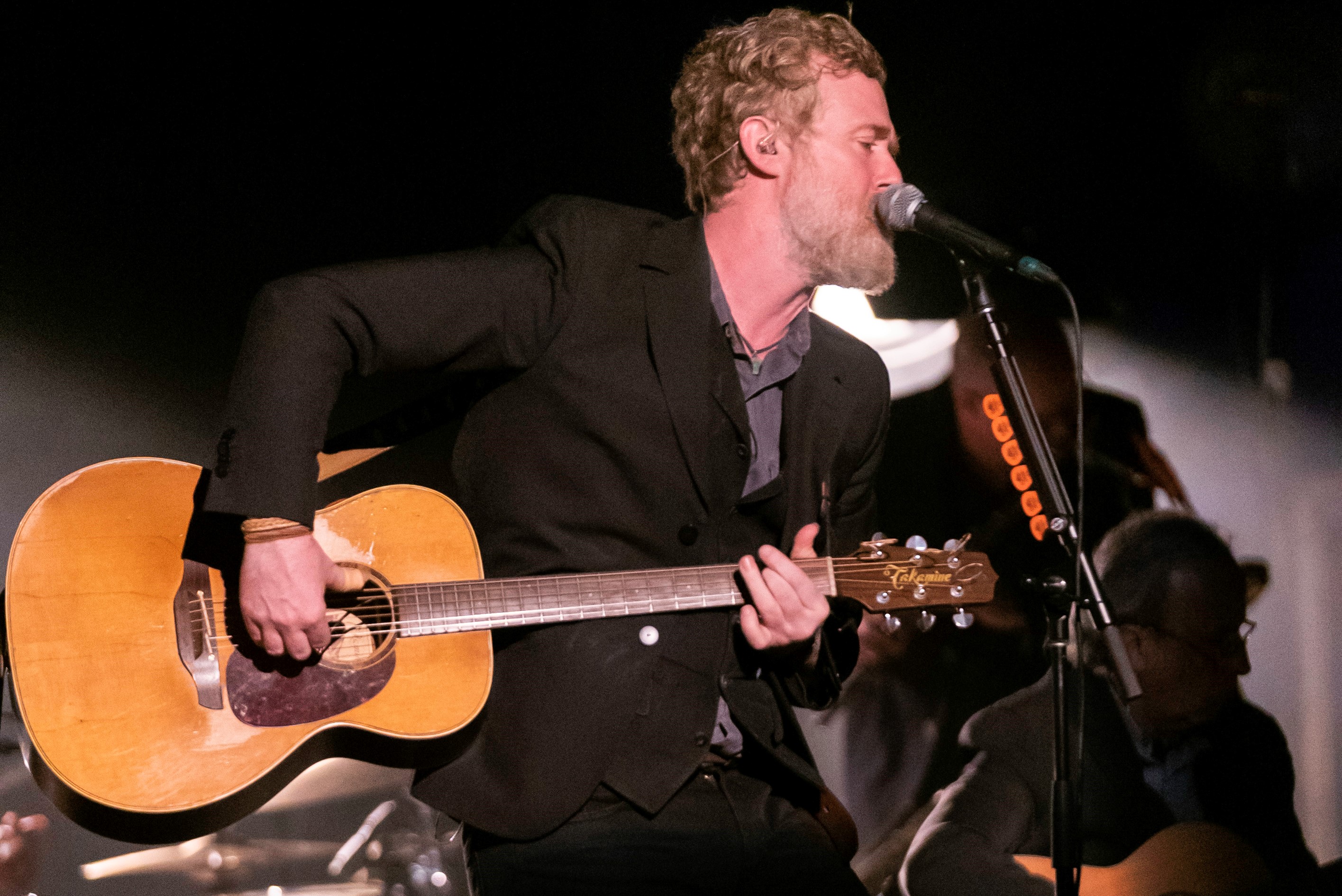 Glen Hansard will Wrap Up his Tour this Monday at Lincoln Theatre