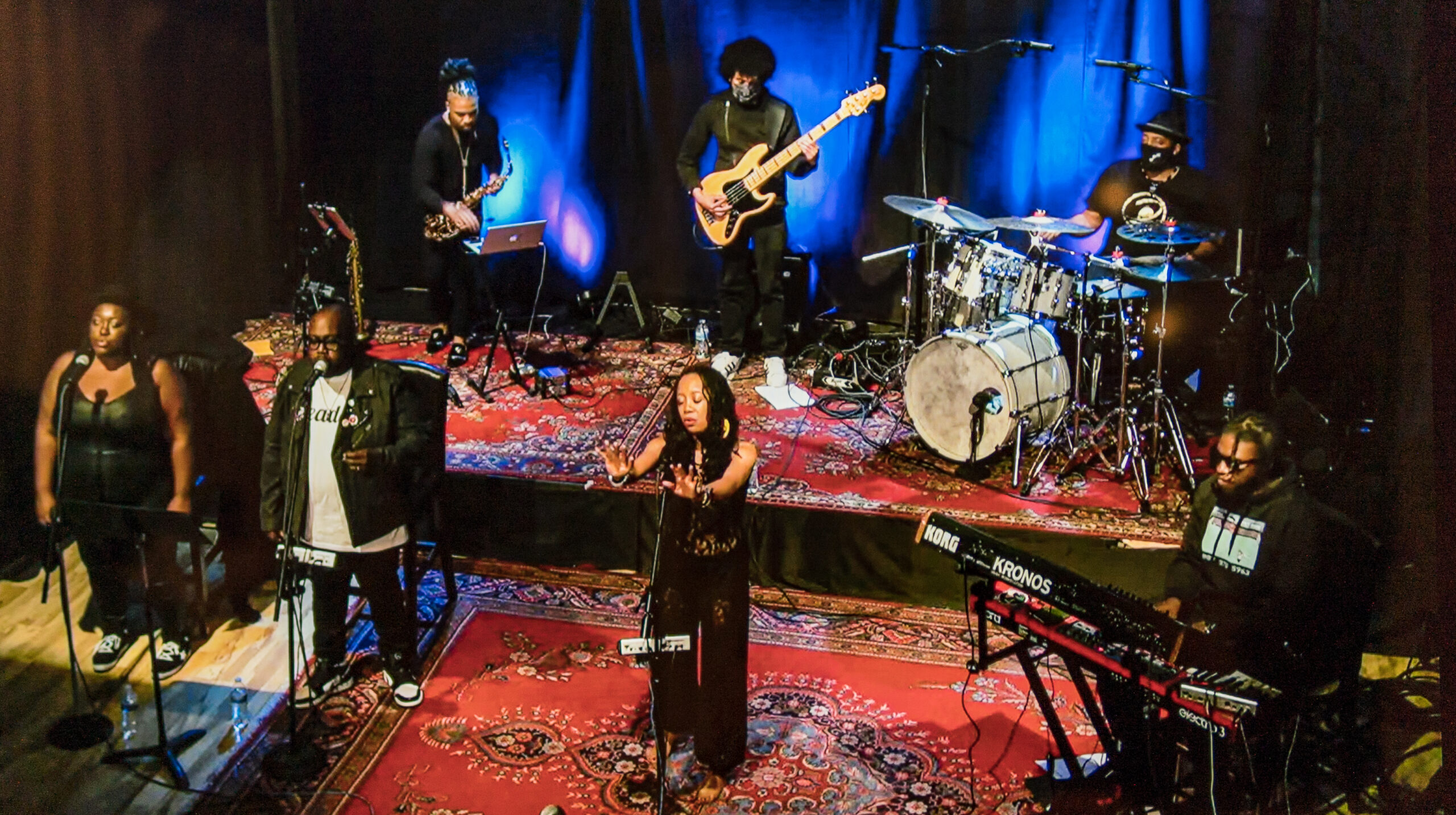 Streaming Concert Review – Debórah Bond at Blue House Live